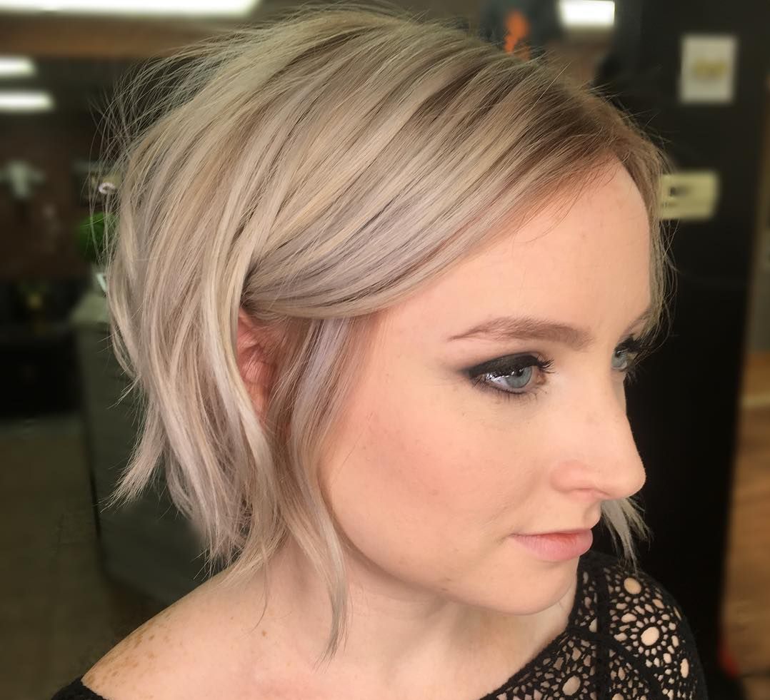 Ash-Blonde Waves