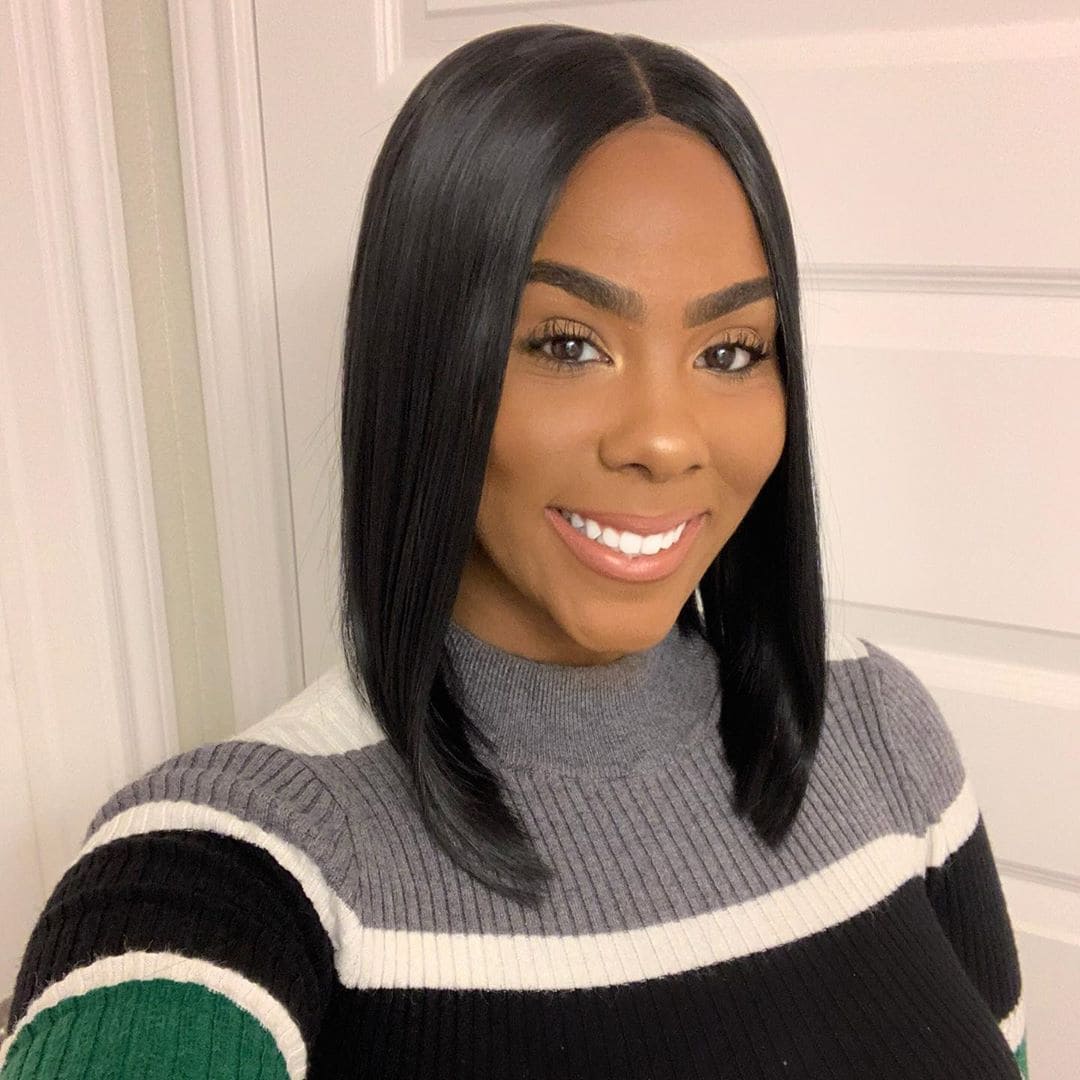 Sleek Center Part Lob