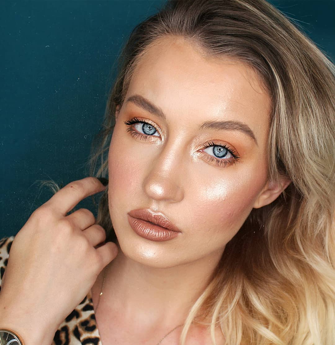 Neutral Glow