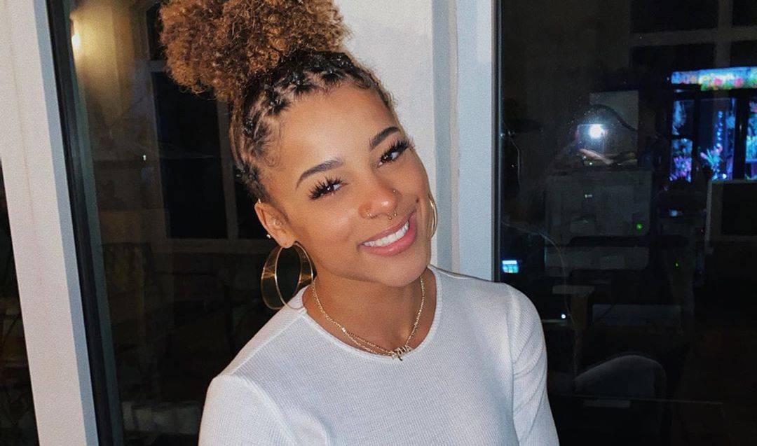 Azlia Williams