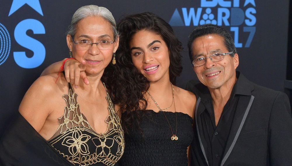 Jessie Reyez parents