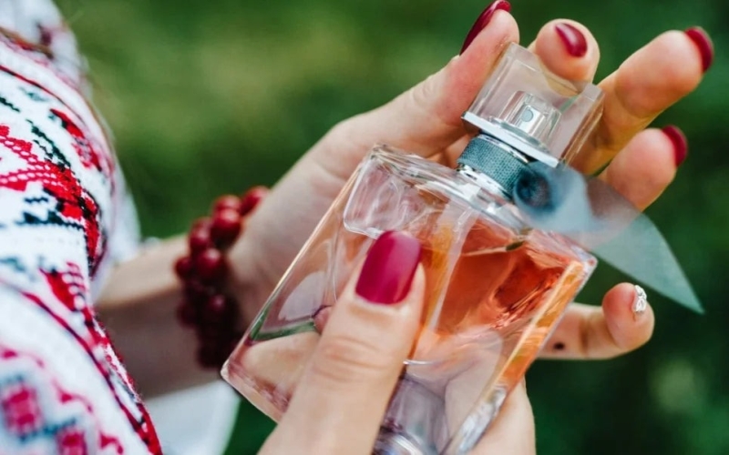 How to Choose a Perfume That Suits Your Personality
