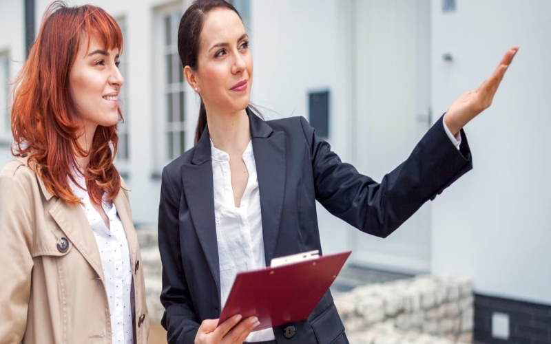 How Real Estate Agents Help First-Time Home BuyersSEO